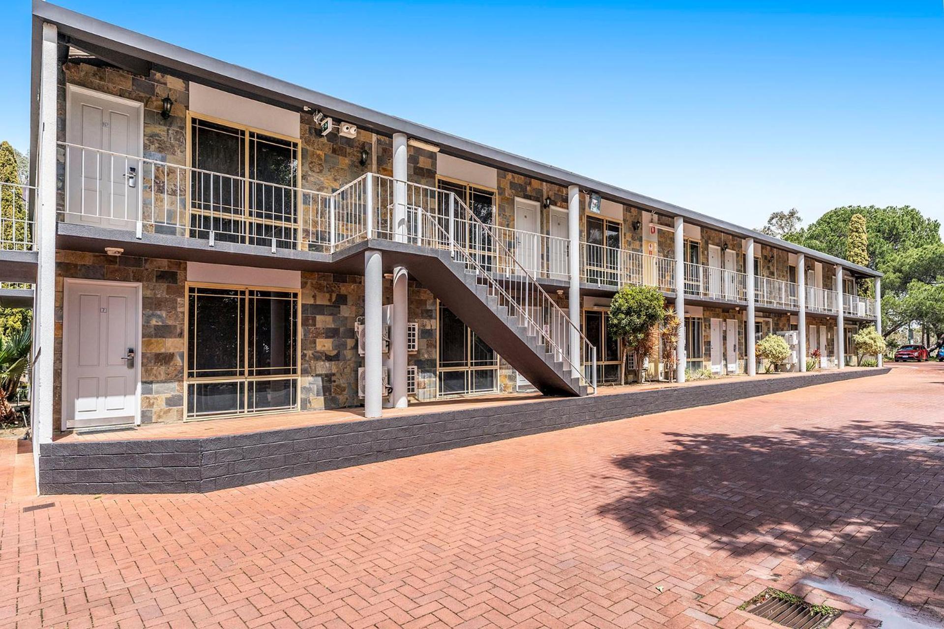 The Swan Valley Hotel Henley Brook ภายนอก รูปภาพ